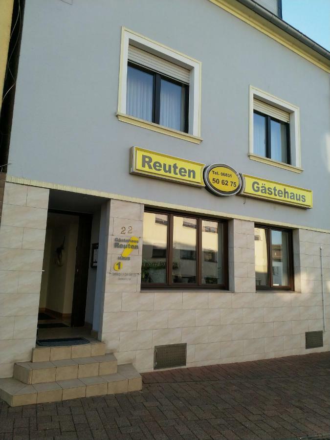 Gastehaus Reuten Bed & Breakfast Ensdorf Exterior foto